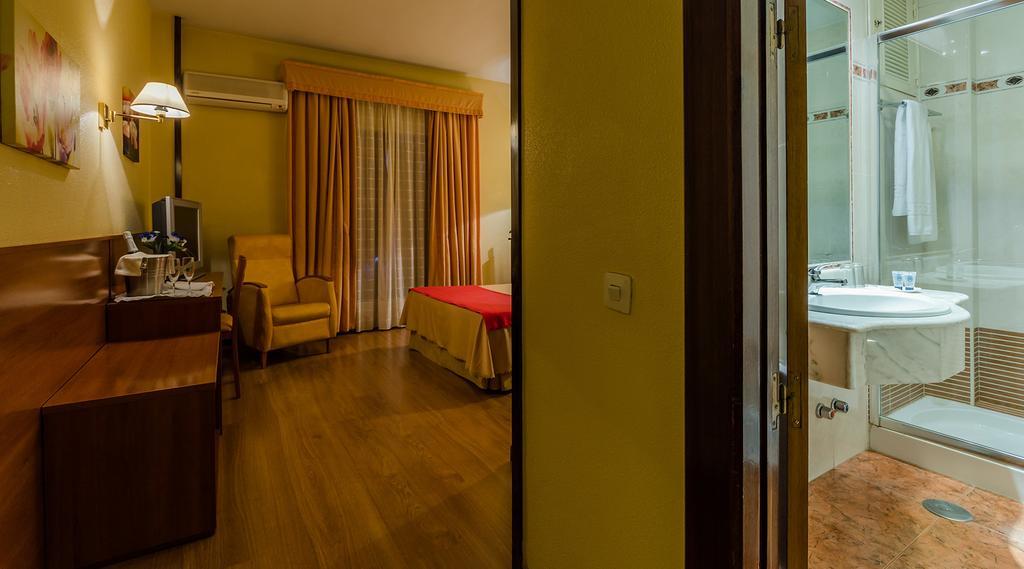 Hotel Zodiaco Bailén Екстериор снимка