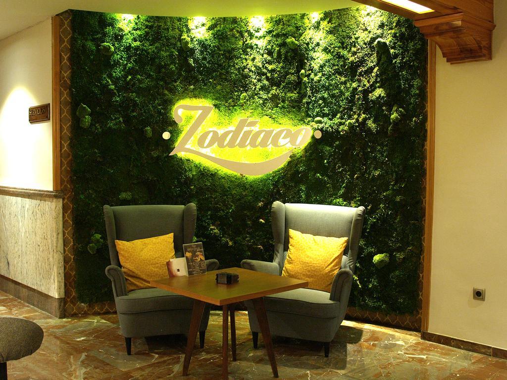 Hotel Zodiaco Bailén Екстериор снимка