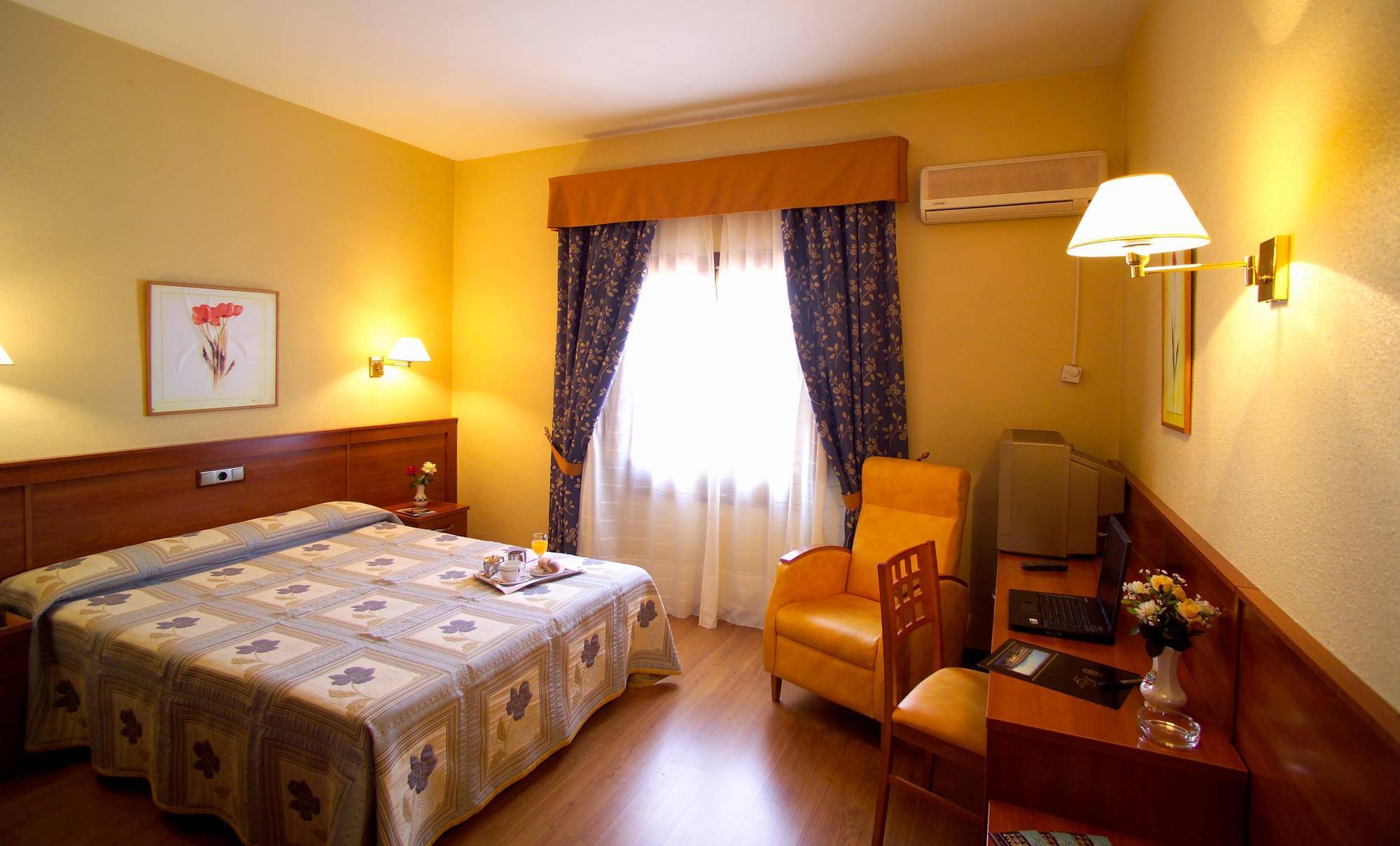 Hotel Zodiaco Bailén Стая снимка