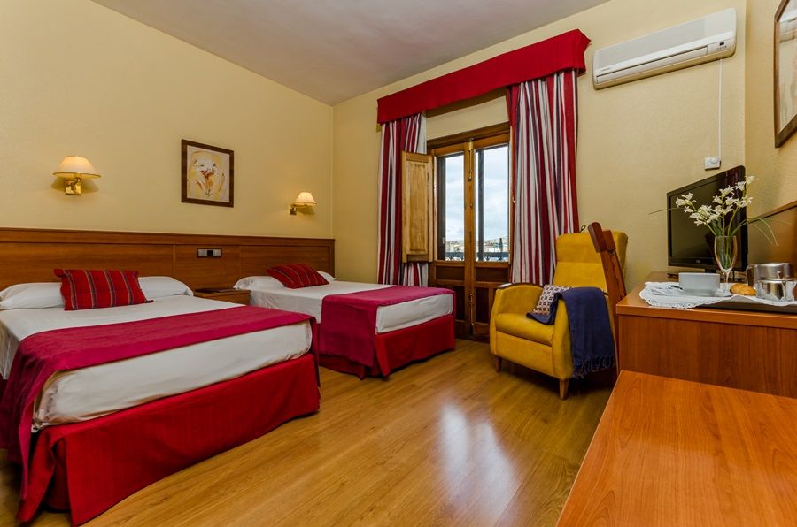 Hotel Zodiaco Bailén Екстериор снимка